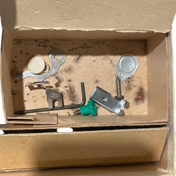 Singer Style-O-Matic 328 attachments - Picture 8 of 9